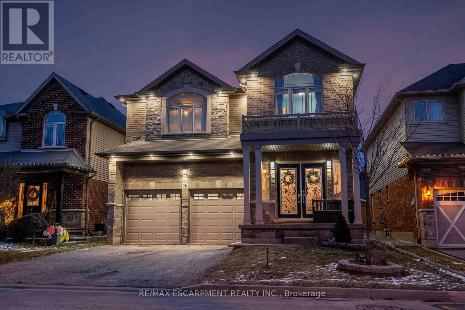 Property at 16 KINSMAN DRIVE image 1