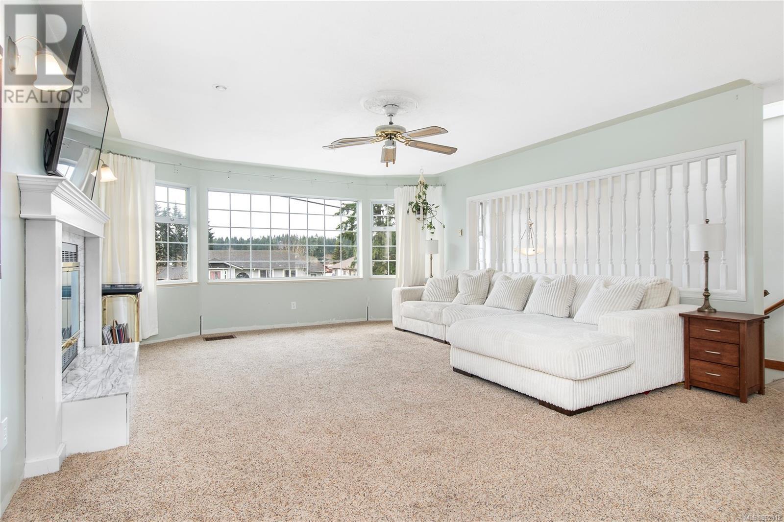 Property at 850 Merecroft Rd image 5