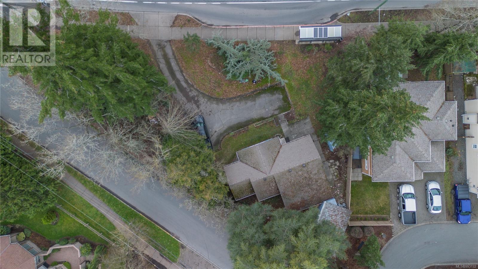 Property at 4567 West Saanich Rd image 3