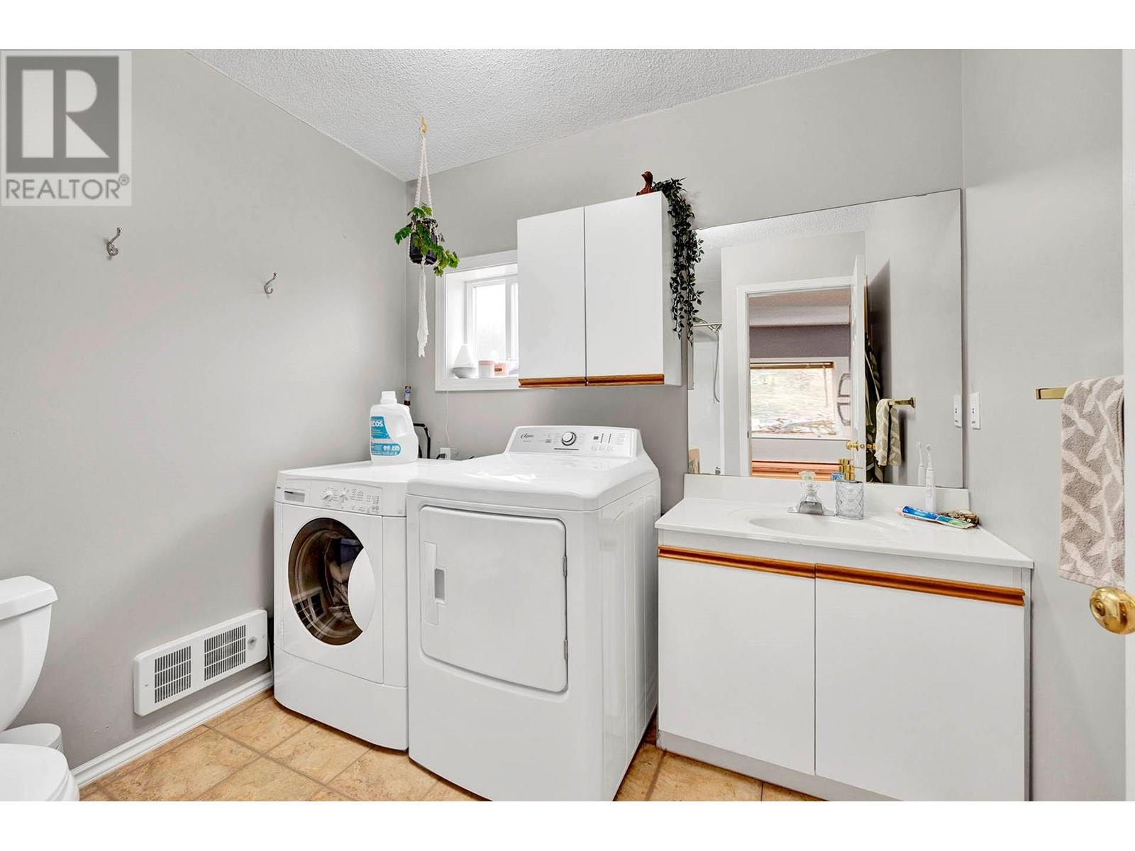 94w Old N Thompson Highway, Clearwater, British Columbia  V0E 1N0 - Photo 46 - 10340190