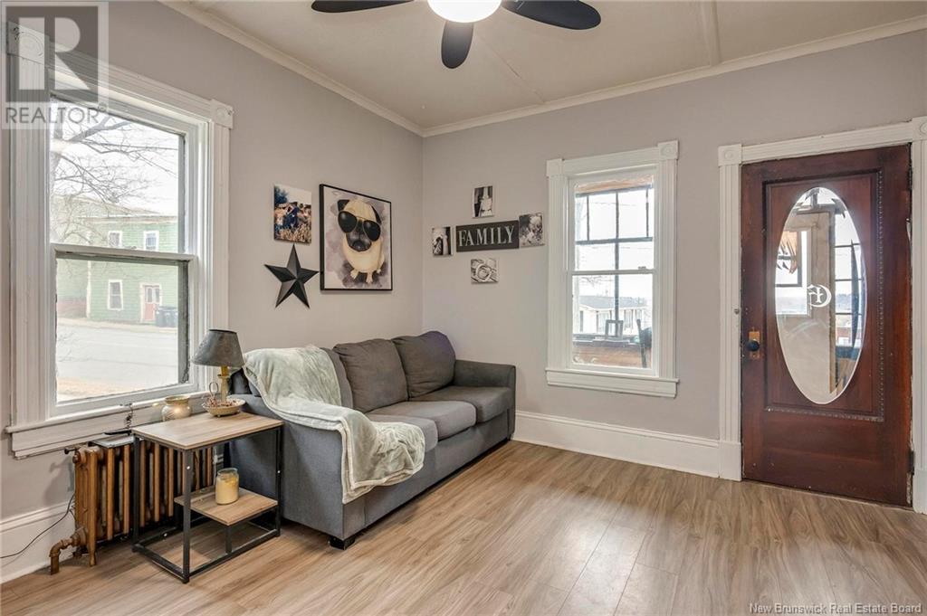 Property at 413 Prince Street image 3