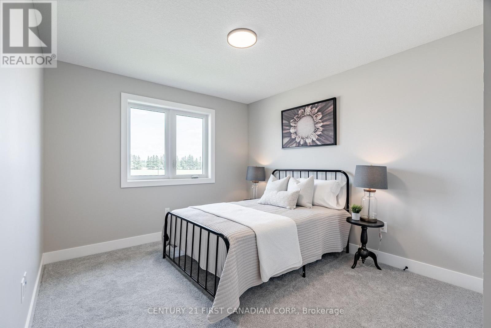 38 Postma Crescent, North Middlesex (Alisa Craig), Ontario  N0M 1A0 - Photo 31 - X12041389
