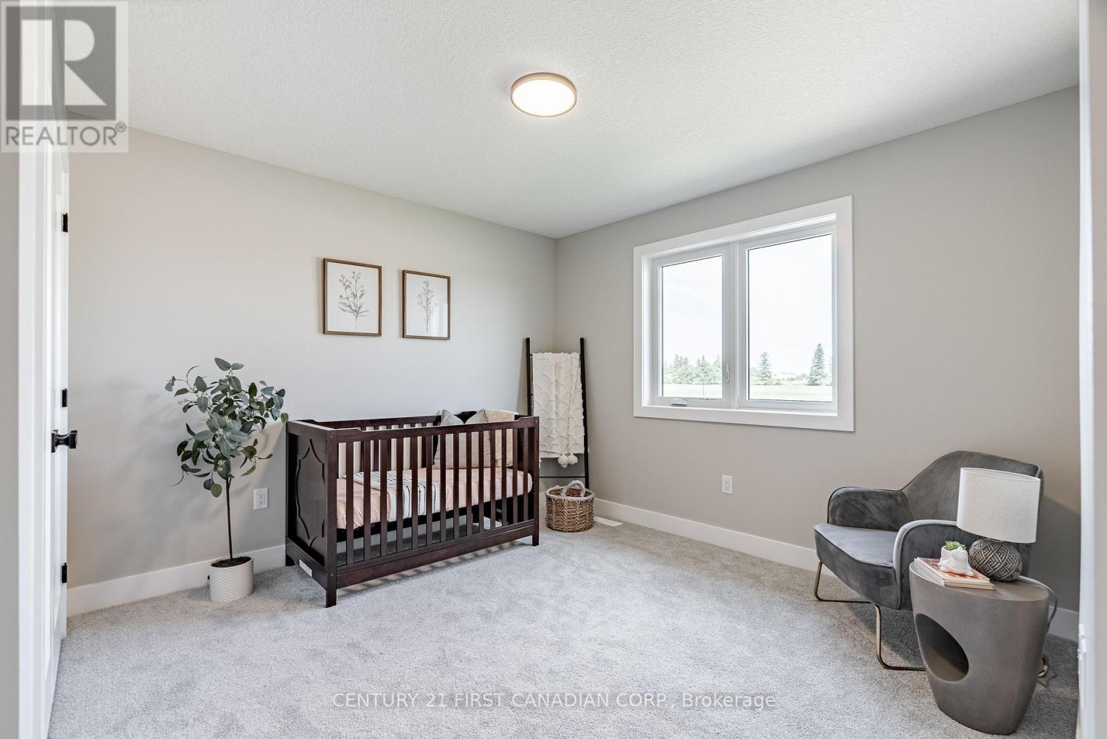 38 Postma Crescent, North Middlesex (Alisa Craig), Ontario  N0M 1A0 - Photo 33 - X12041389