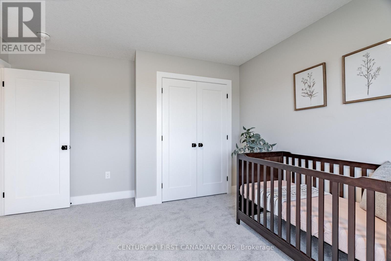 38 Postma Crescent, North Middlesex (Alisa Craig), Ontario  N0M 1A0 - Photo 34 - X12041389