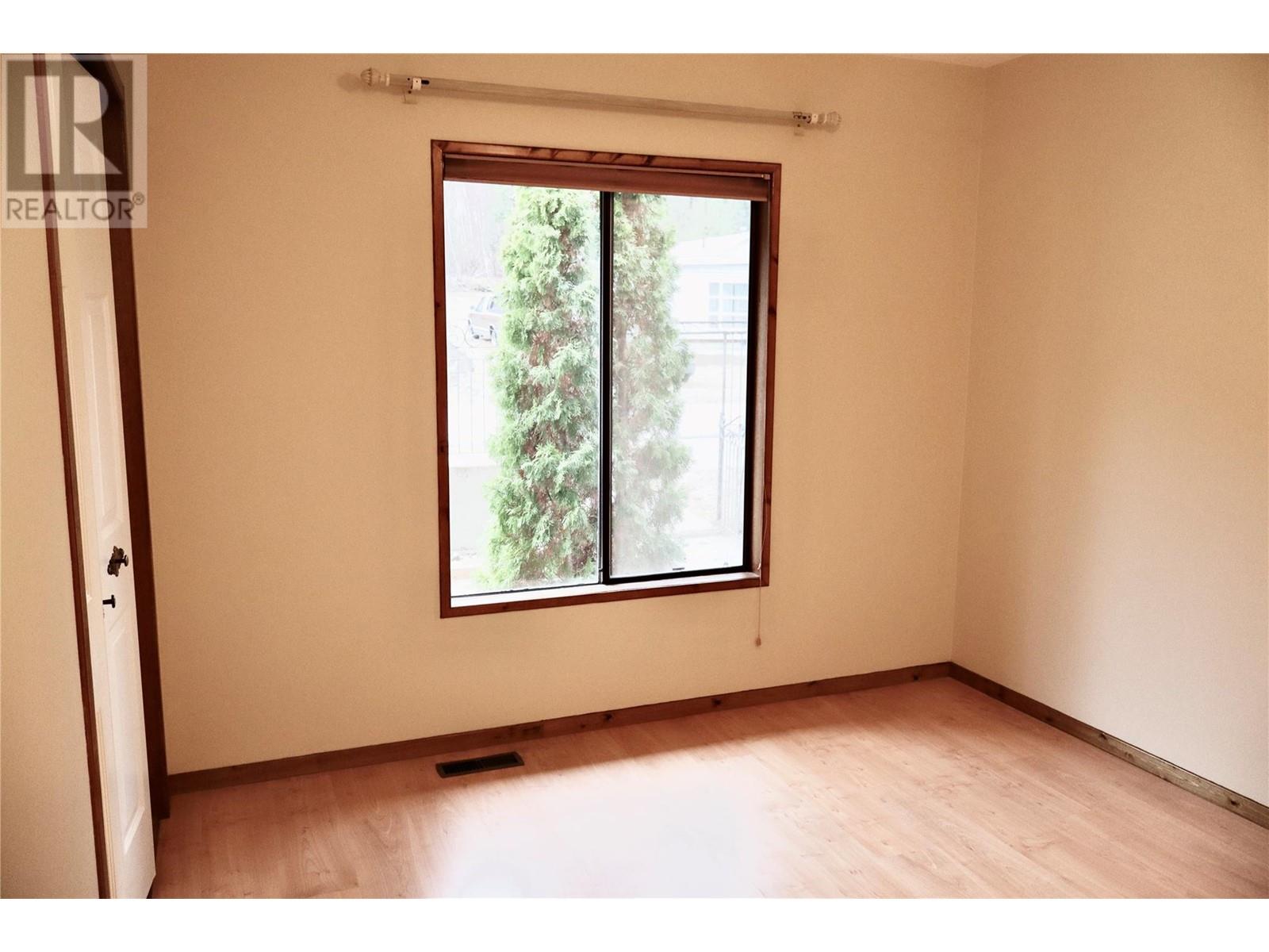 Property at 221 2nd Avenue image 4