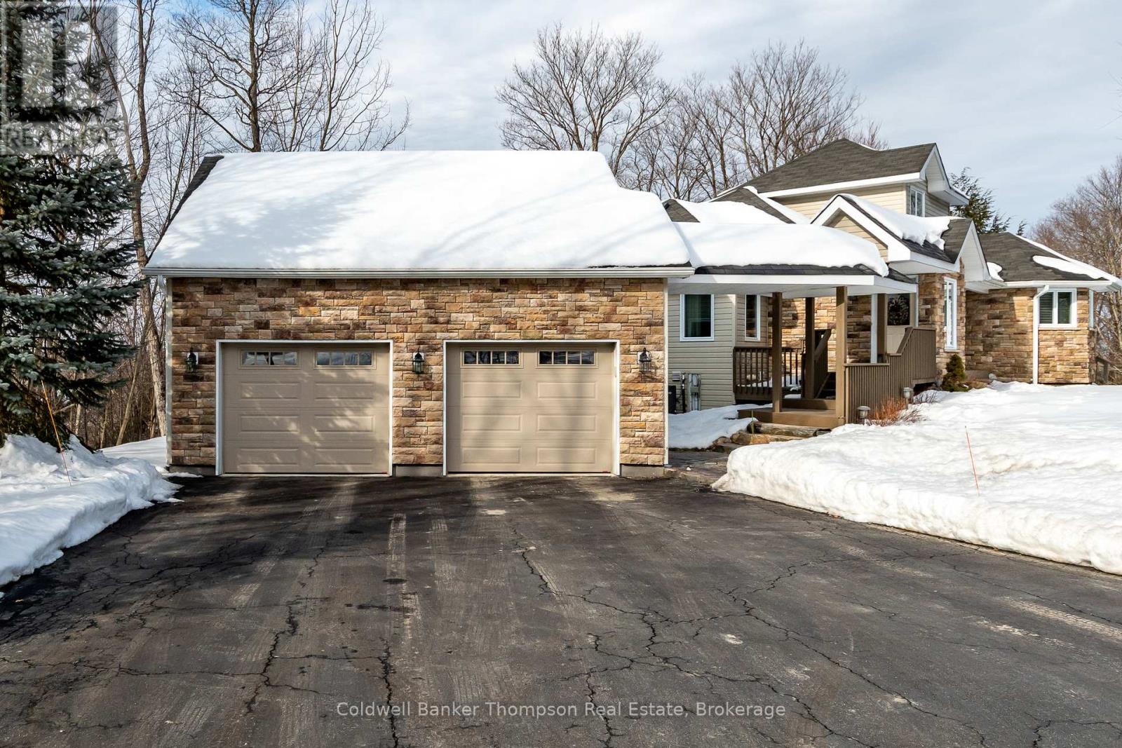 30 Deerfoot Trail, Huntsville, Ontario  P1H 0A6 - Photo 48 - X12041435