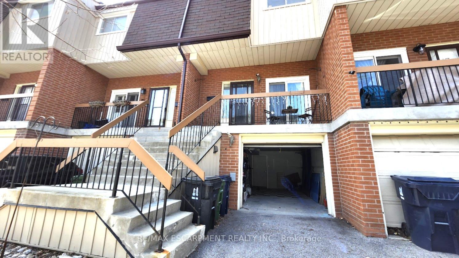 Property at 18 - 152 HOMESTEAD ROAD image 1