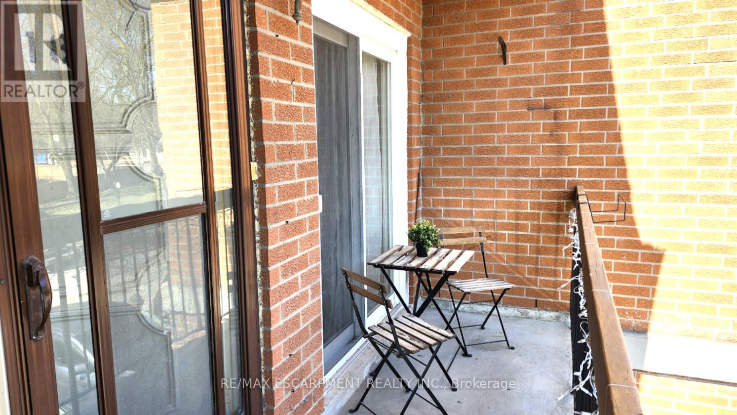 Property at 18 - 152 HOMESTEAD ROAD image 3