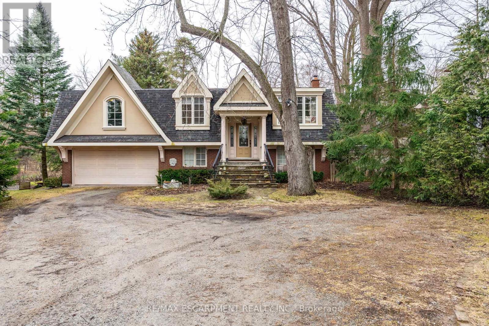 Property at 121 MOHAWK ROAD image 1
