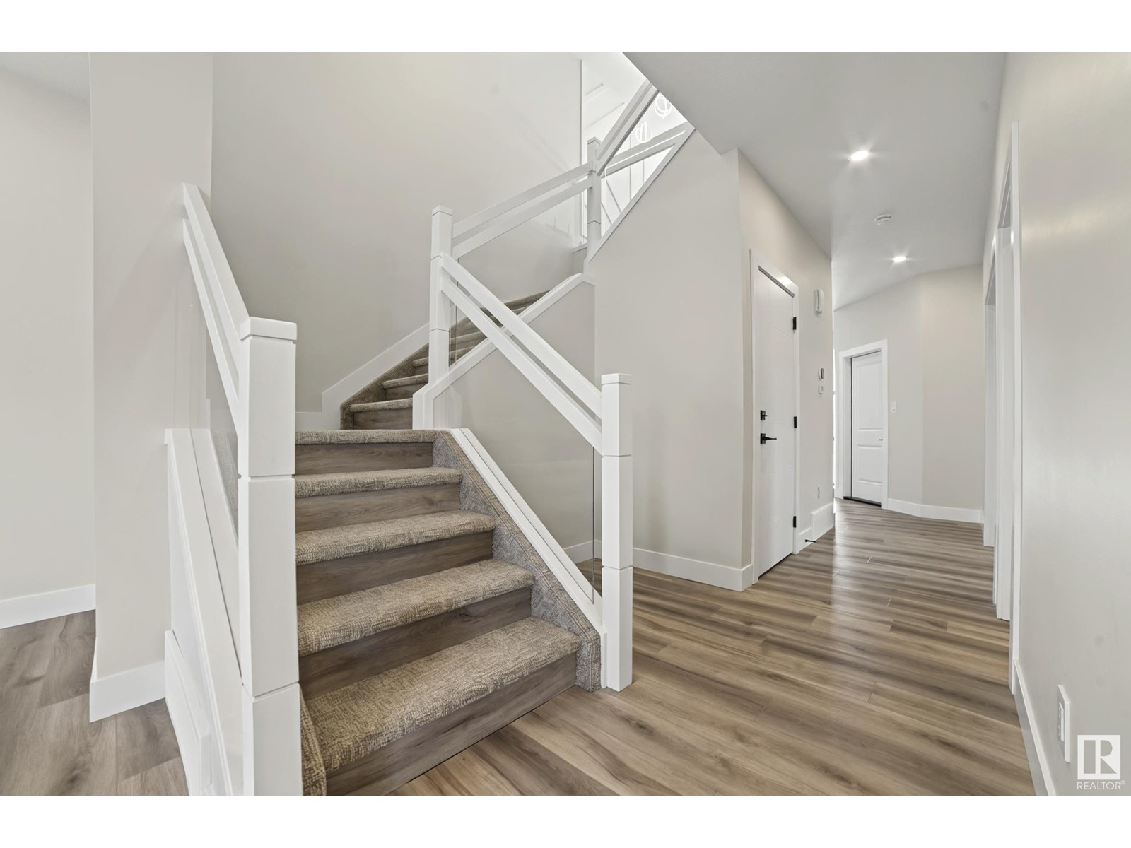 Property at 5805 PELERIN CR image 3