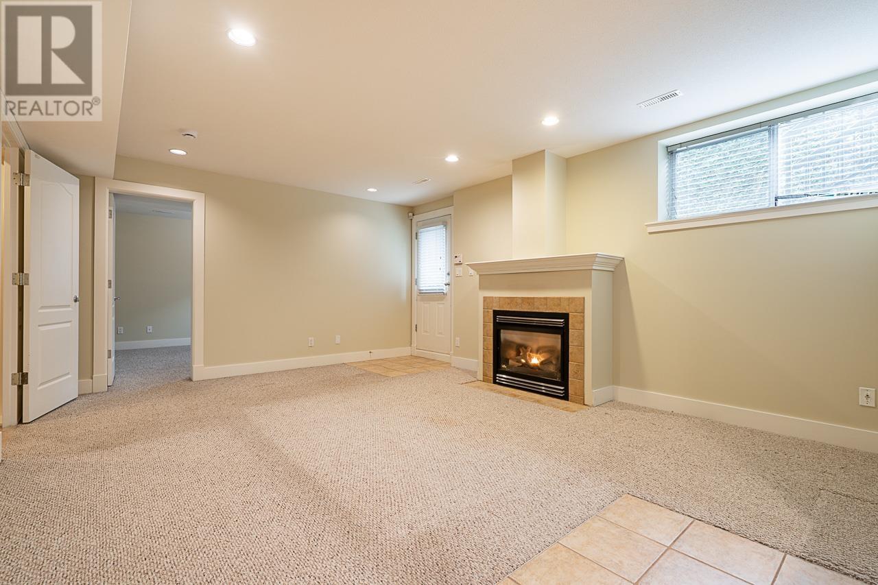 3685 Phillips Avenue, Burnaby, British Columbia  V5A 2W8 - Photo 33 - R2981916