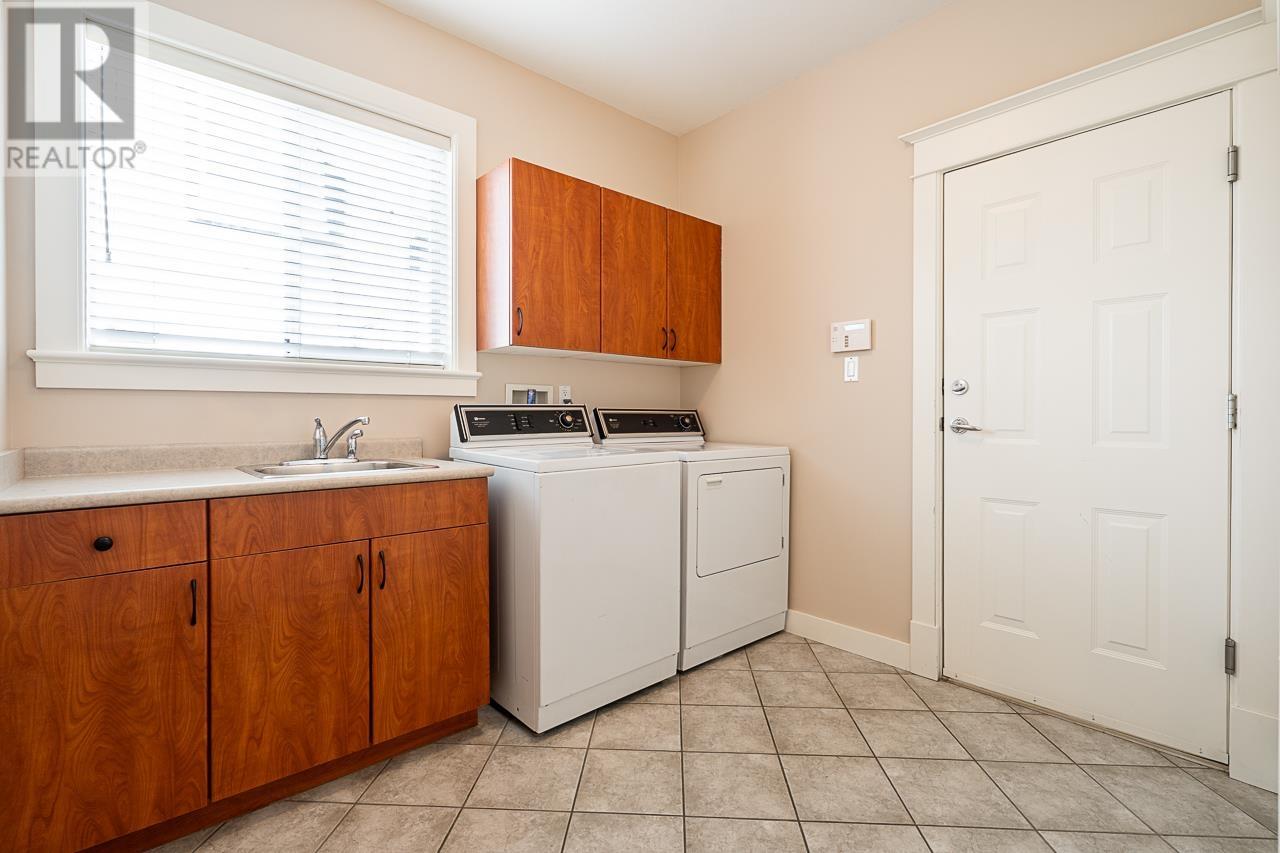 3685 Phillips Avenue, Burnaby, British Columbia  V5A 2W8 - Photo 18 - R2981916