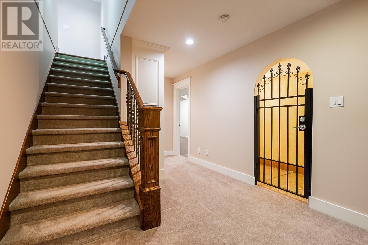 3685 Phillips Avenue, Burnaby, British Columbia  V5A 2W8 - Photo 29 - R2981916
