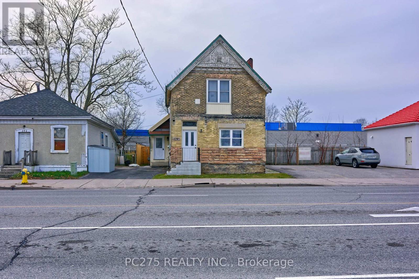 Property at 173 ADELAIDE STREET N image 2