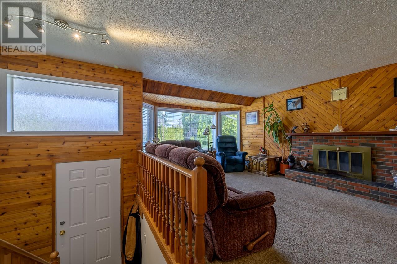 Property at 273 Chetwynd Drive image 3