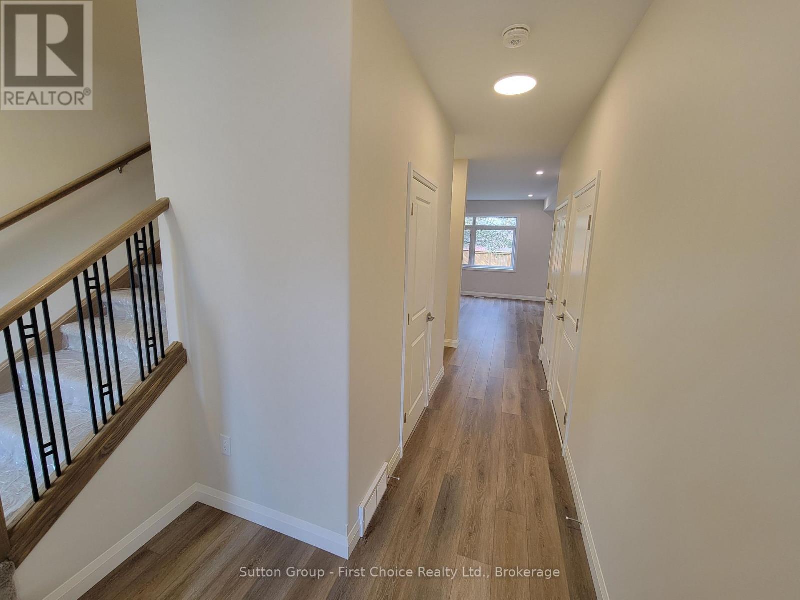 549 Albert Street, South Huron, Ontario  N0M 1S1 - Photo 3 - X12041463
