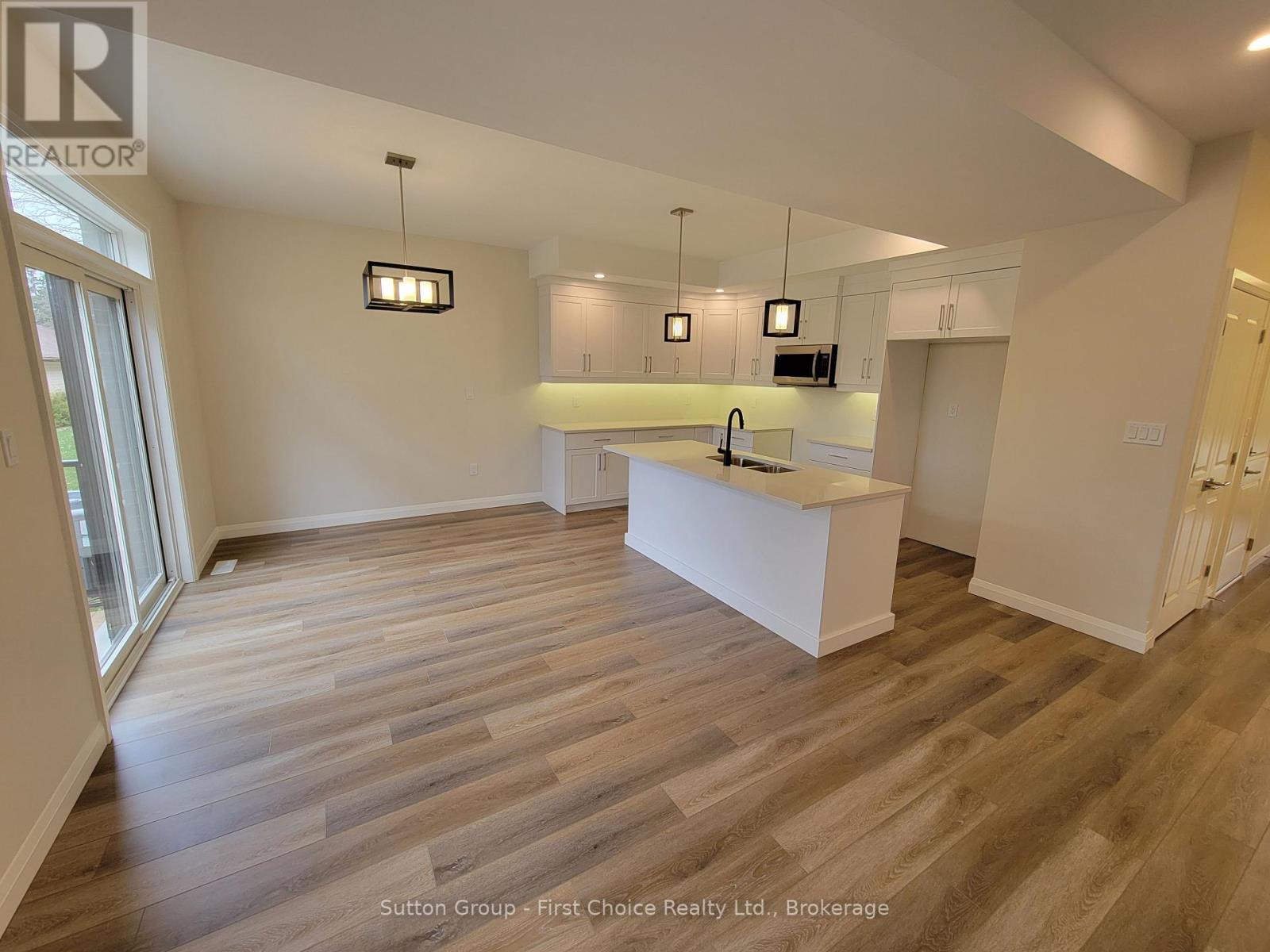 549 Albert Street, South Huron, Ontario  N0M 1S1 - Photo 4 - X12041463