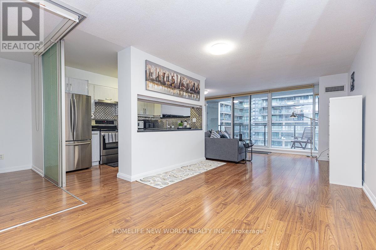 1050 - 111 Elizabeth Street, Toronto, Ontario  M5G 1P7 - Photo 6 - C12041460