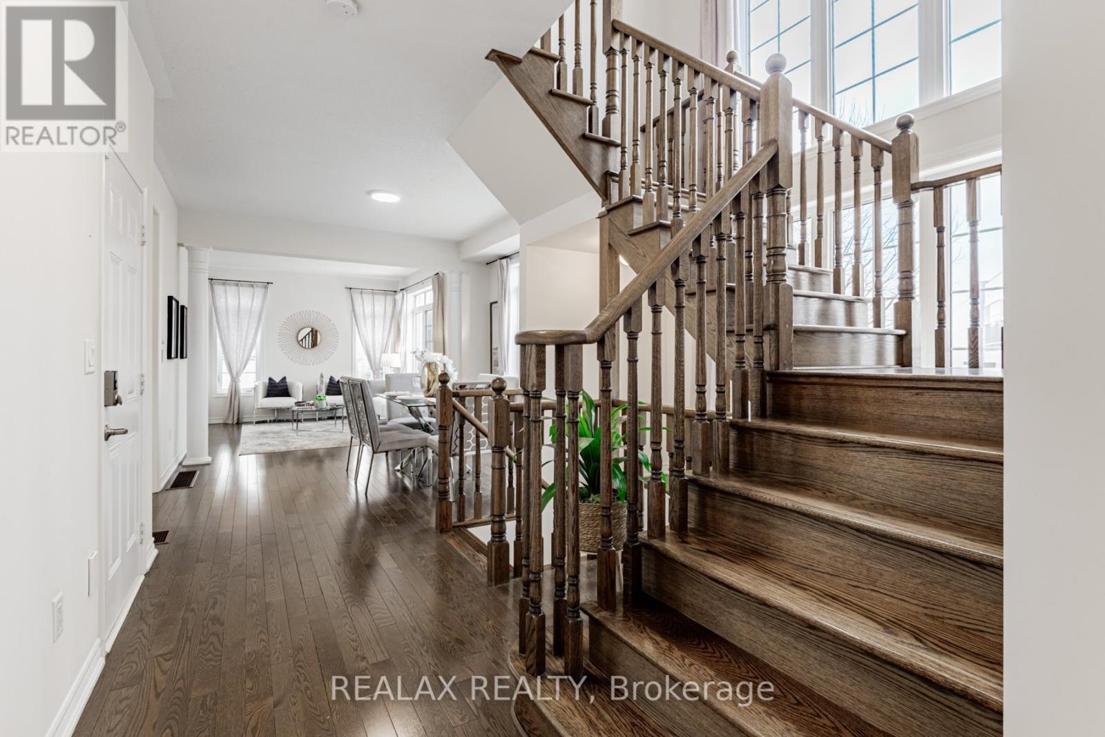 Property at 143 LIVANTE COURT image 5
