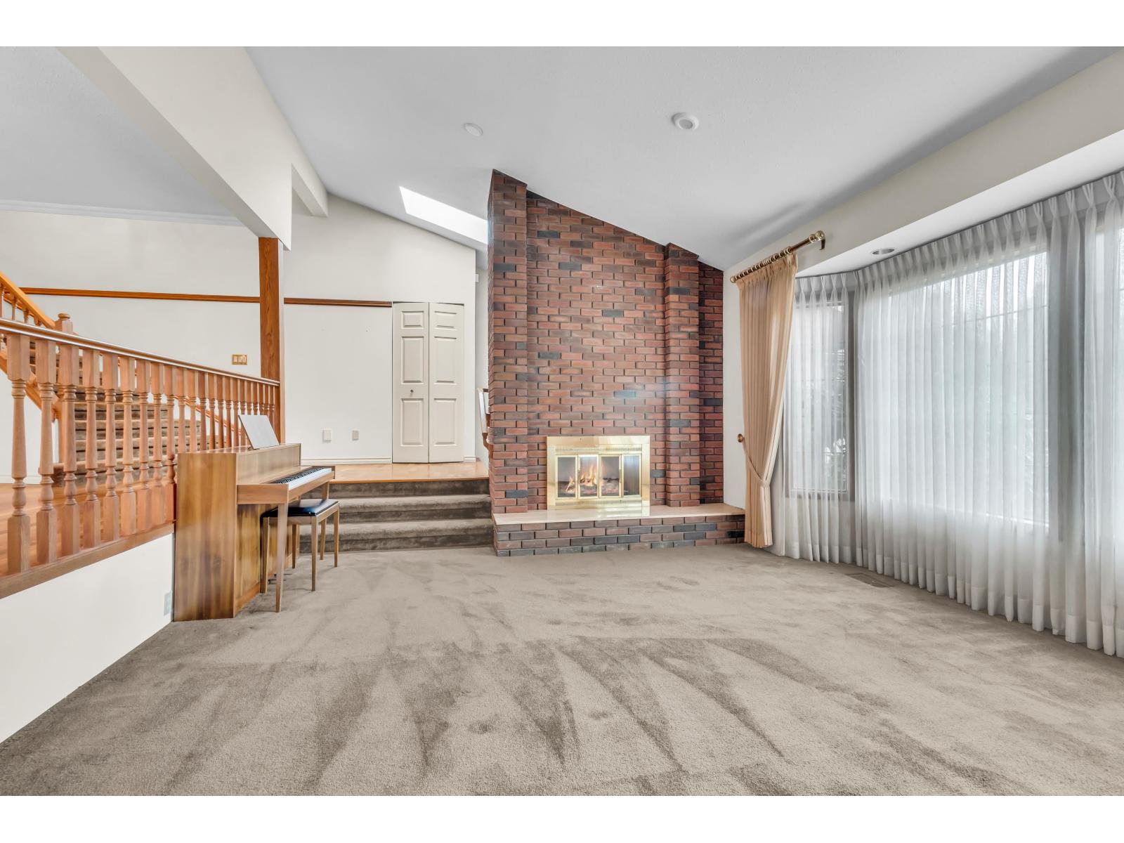 15442 Kilkee Place, Surrey, British Columbia  V3S 6E8 - Photo 4 - R2981457