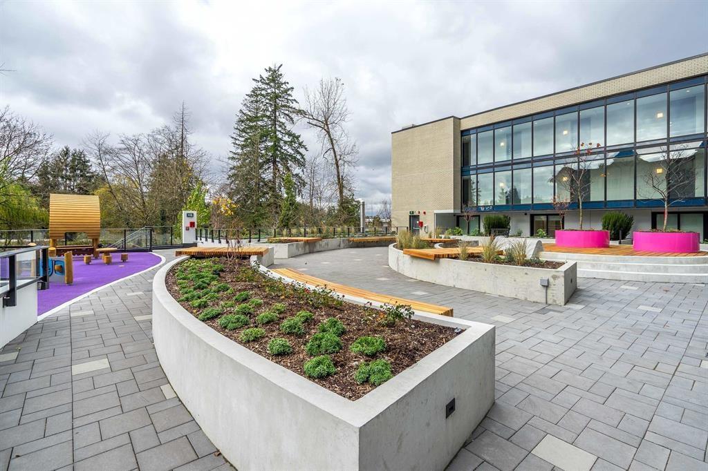 2204 10333 133 Street, Surrey, British Columbia  V3T 0V1 - Photo 4 - R2981910