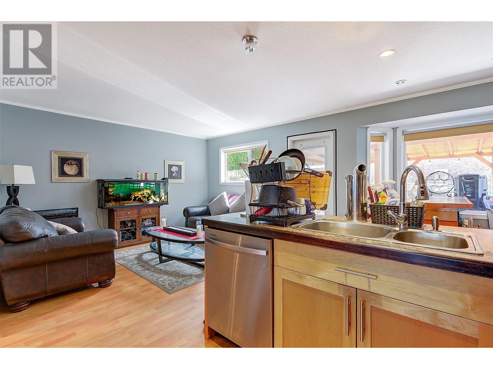 1129 Hudson Road, West Kelowna, British Columbia  V1Z 1J2 - Photo 4 - 10340472