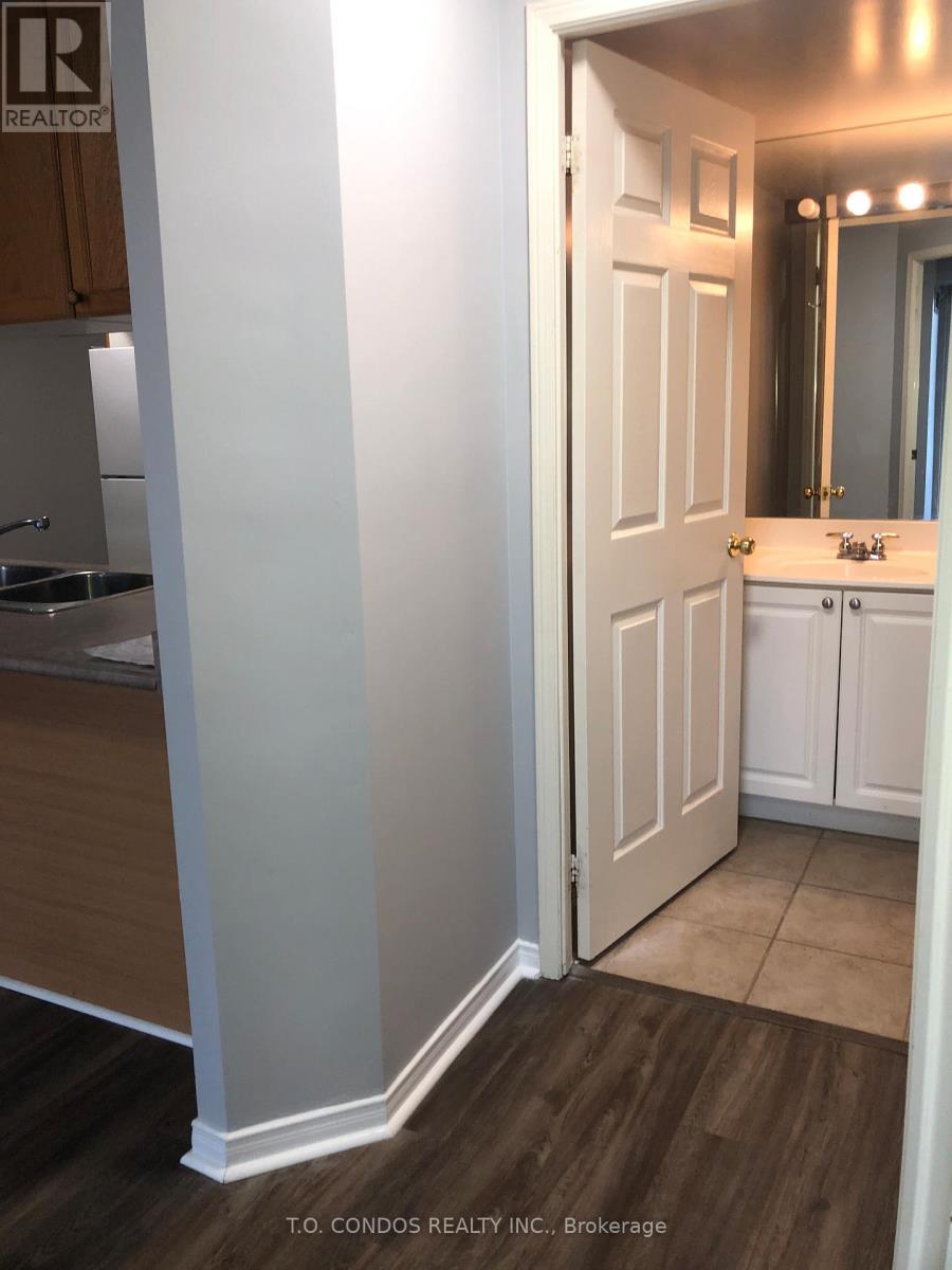 613 - 889 Bay Street, Toronto, Ontario  M5S 3K5 - Photo 9 - C12040617