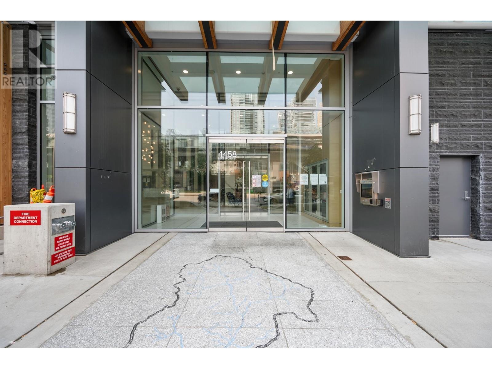 1402 4458 Beresford Street, Burnaby, British Columbia  V5H 0J1 - Photo 2 - R2978036