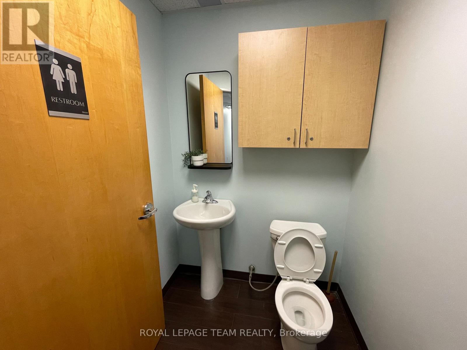 501 - 1081 Carling Avenue, Ottawa, Ontario  K1Y 4G2 - Photo 7 - X12041549