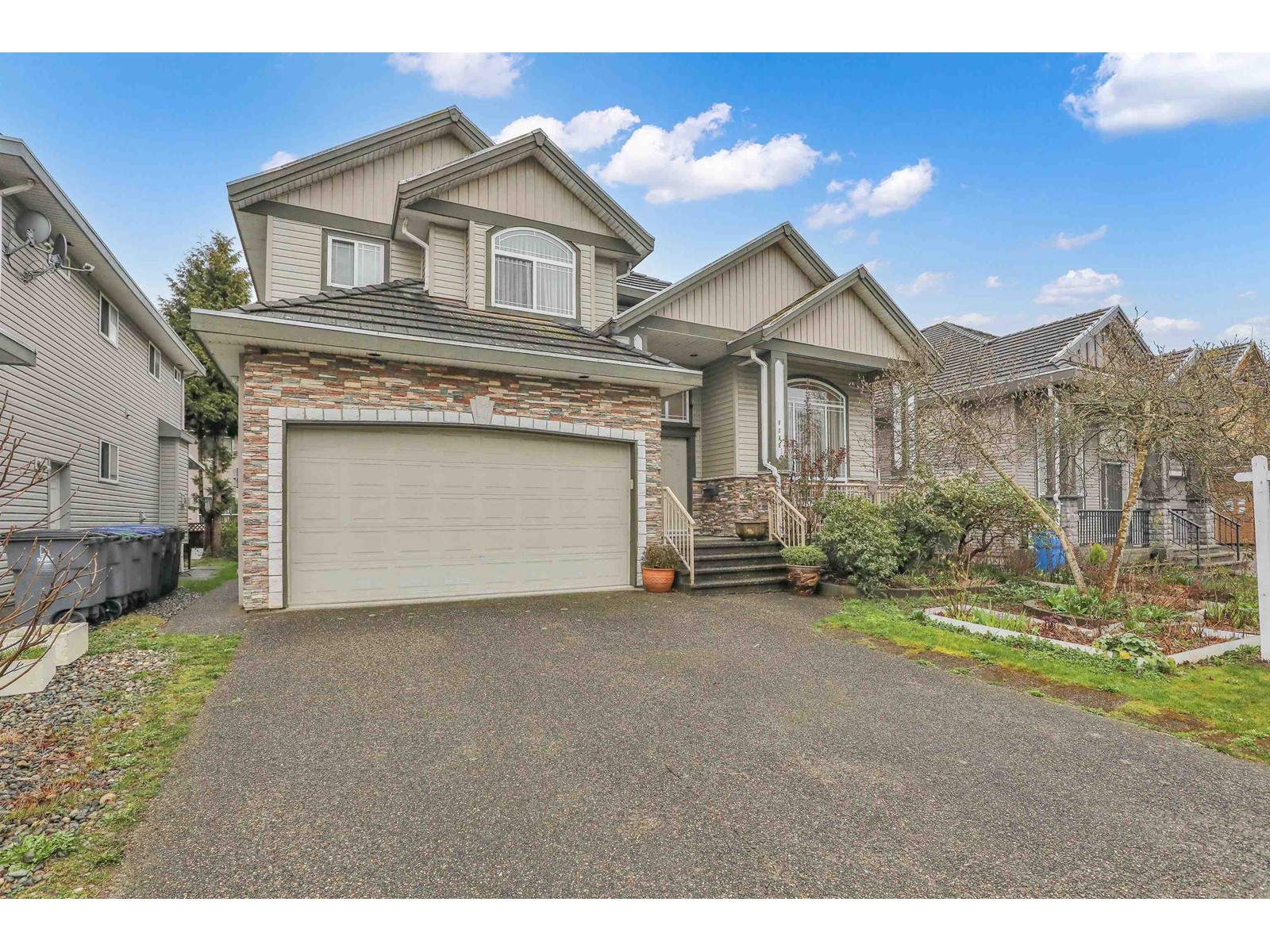 Property at 8348 144TH STREET image 3