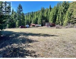 6914 95 Highway, kingsgate, British Columbia