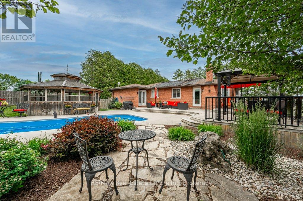 6954 Fife Road, Guelph/eramosa, Ontario  N1H 6J4 - Photo 32 - X12041486