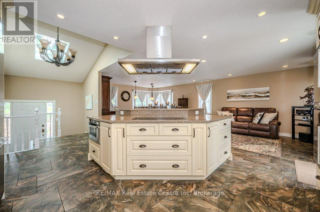 6954 Fife Road, Guelph/eramosa, Ontario  N1H 6J4 - Photo 9 - X12041486