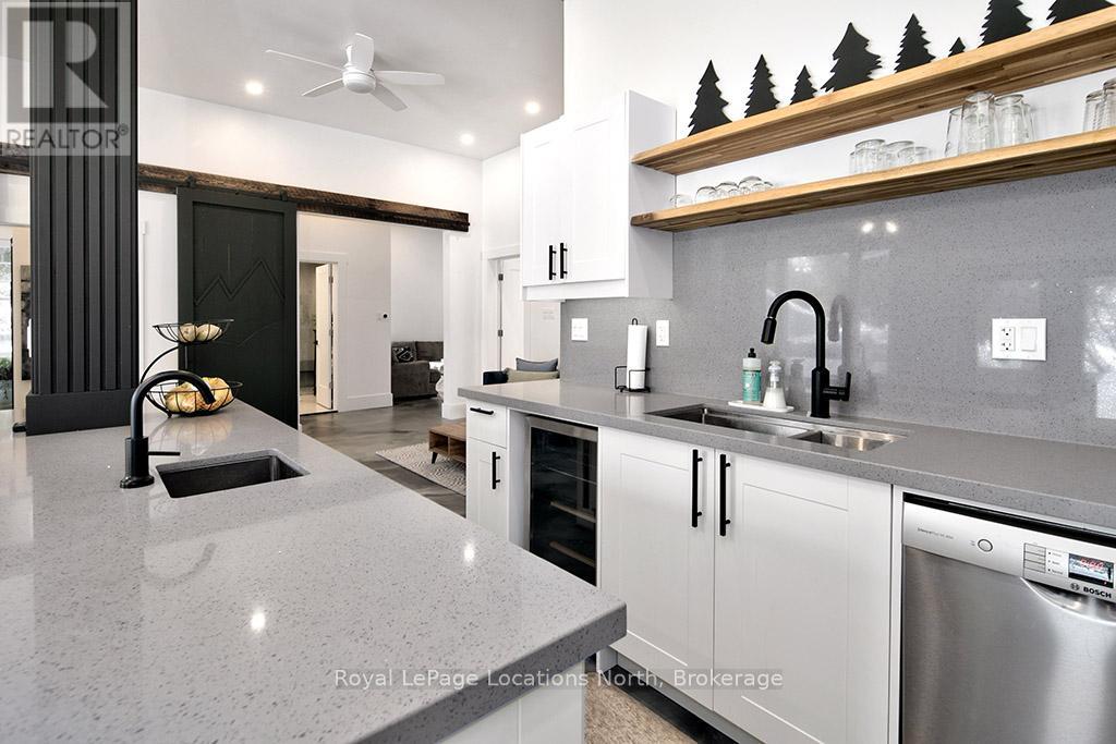 48 Durham Street, Grey Highlands, Ontario  N0C 1E0 - Photo 31 - X12041506
