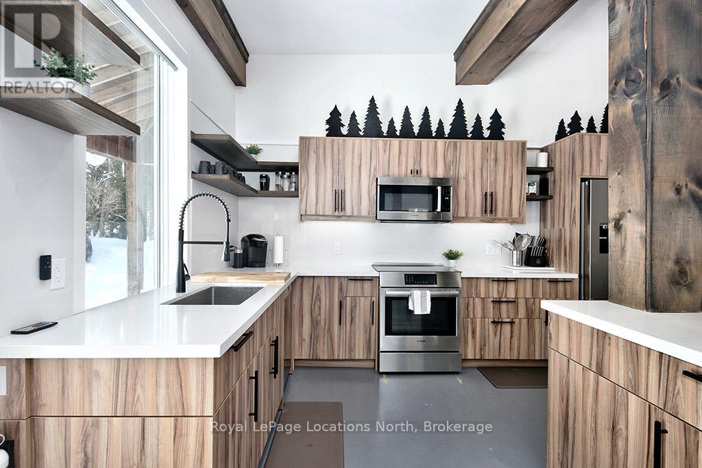 48 Durham Street, Grey Highlands, Ontario  N0C 1E0 - Photo 9 - X12041506