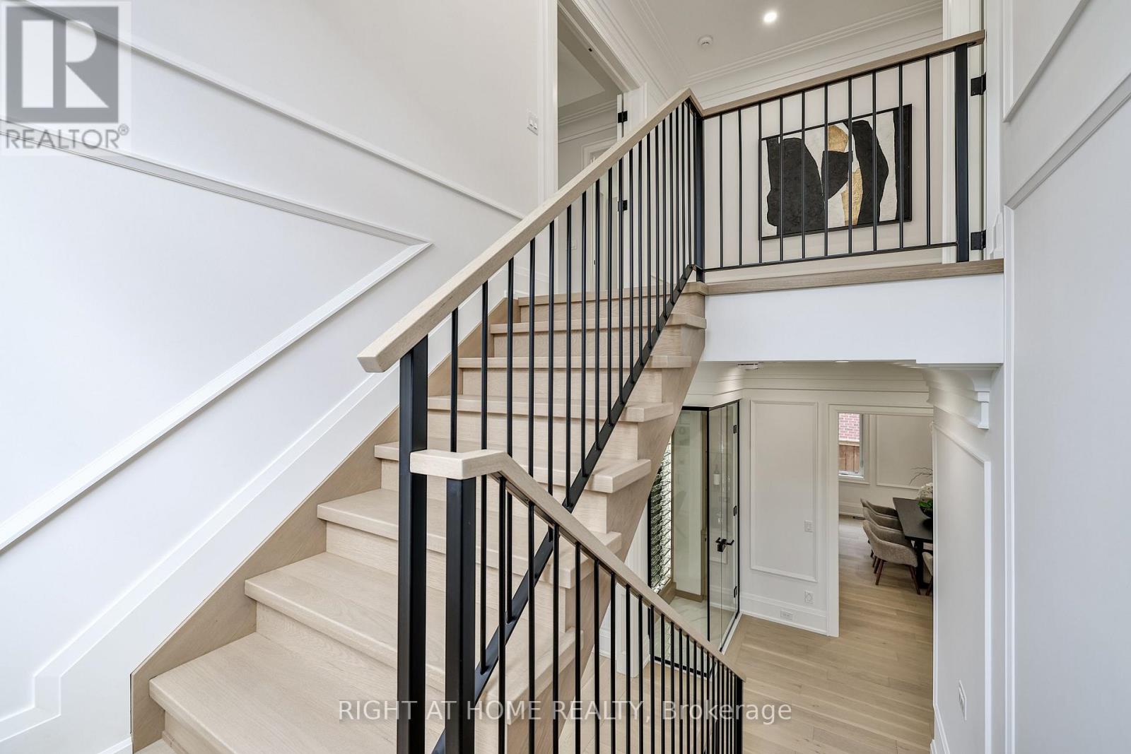 8 Hughson Drive, Markham, Ontario  L3R 2T4 - Photo 22 - N12041508