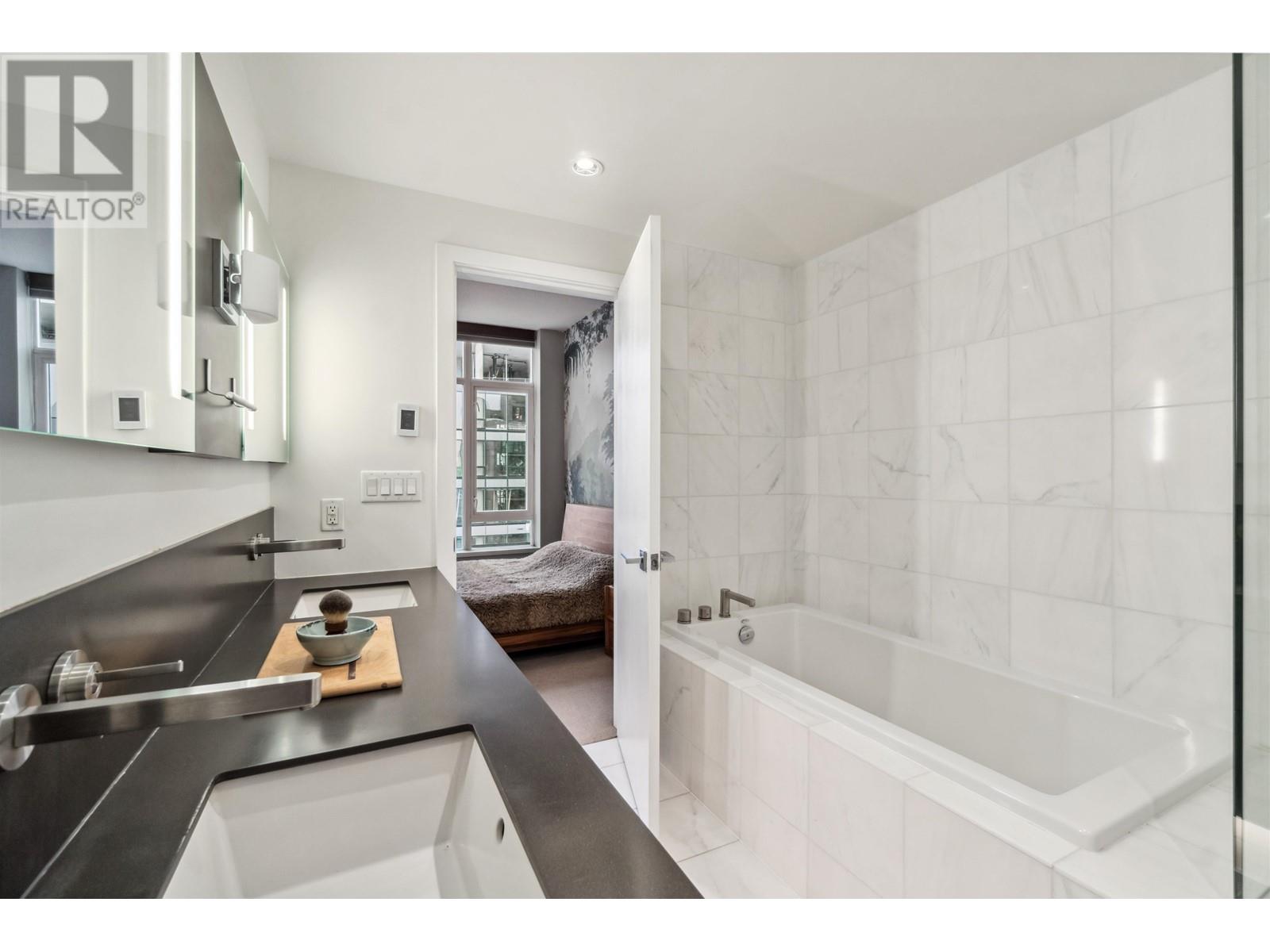 1601 1252 Hornby Street, Vancouver, British Columbia  V6Z 0A3 - Photo 29 - R2981960