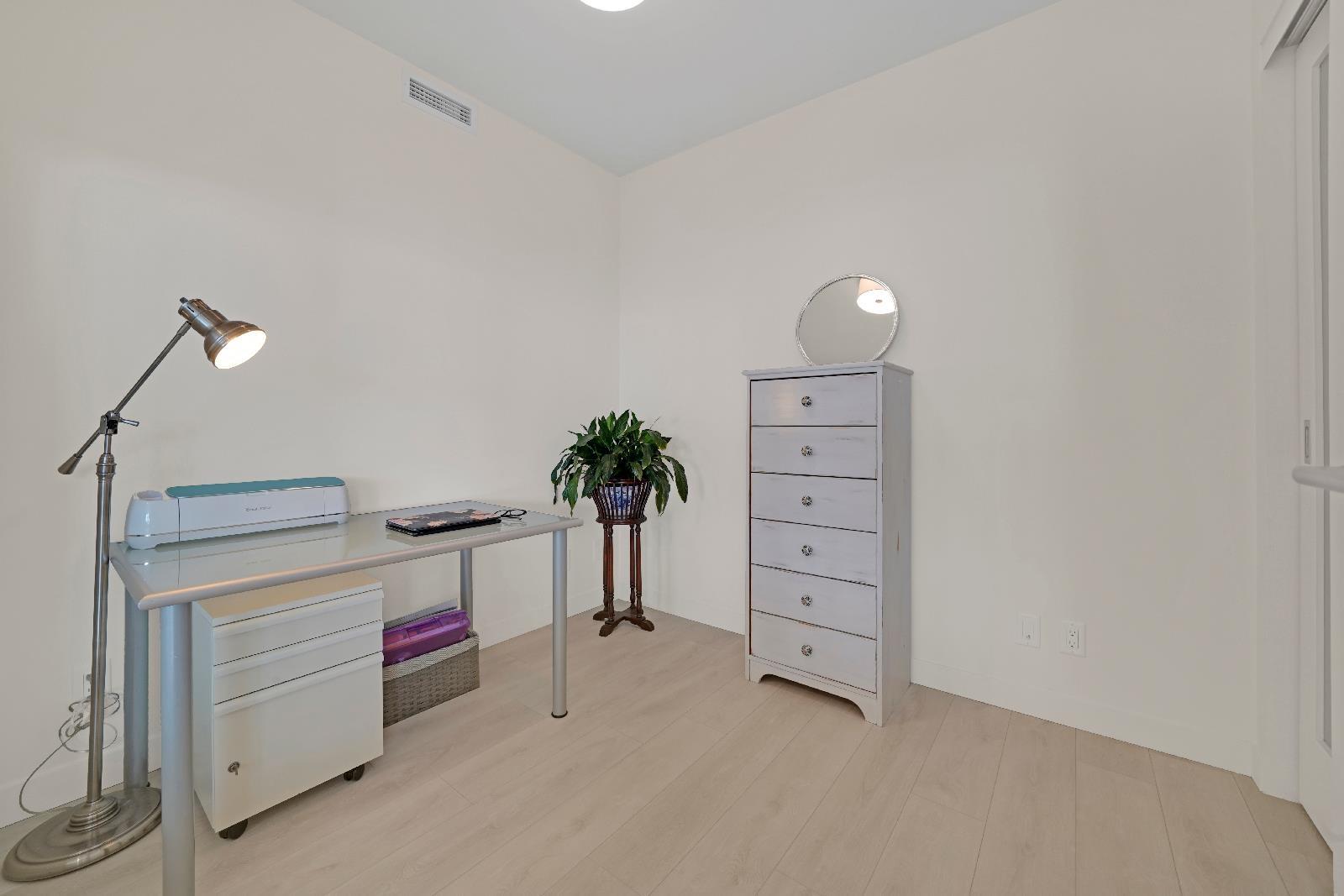 1501 13318 104 Avenue, Surrey, British Columbia  V3T 0R2 - Photo 9 - R2980934