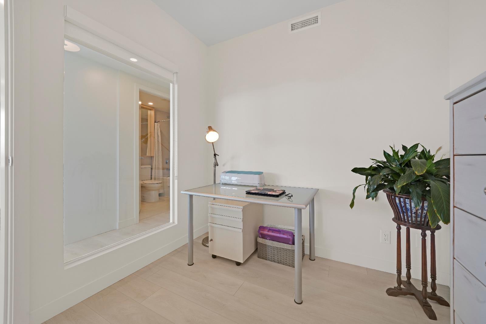 1501 13318 104 Avenue, Surrey, British Columbia  V3T 0R2 - Photo 10 - R2980934