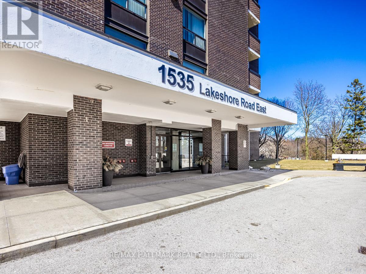 Property at 704 - 1535 LAKESHORE ROAD E image 2