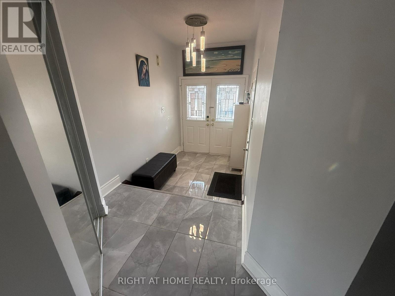Property at 879 ROGERSON ROAD image 5