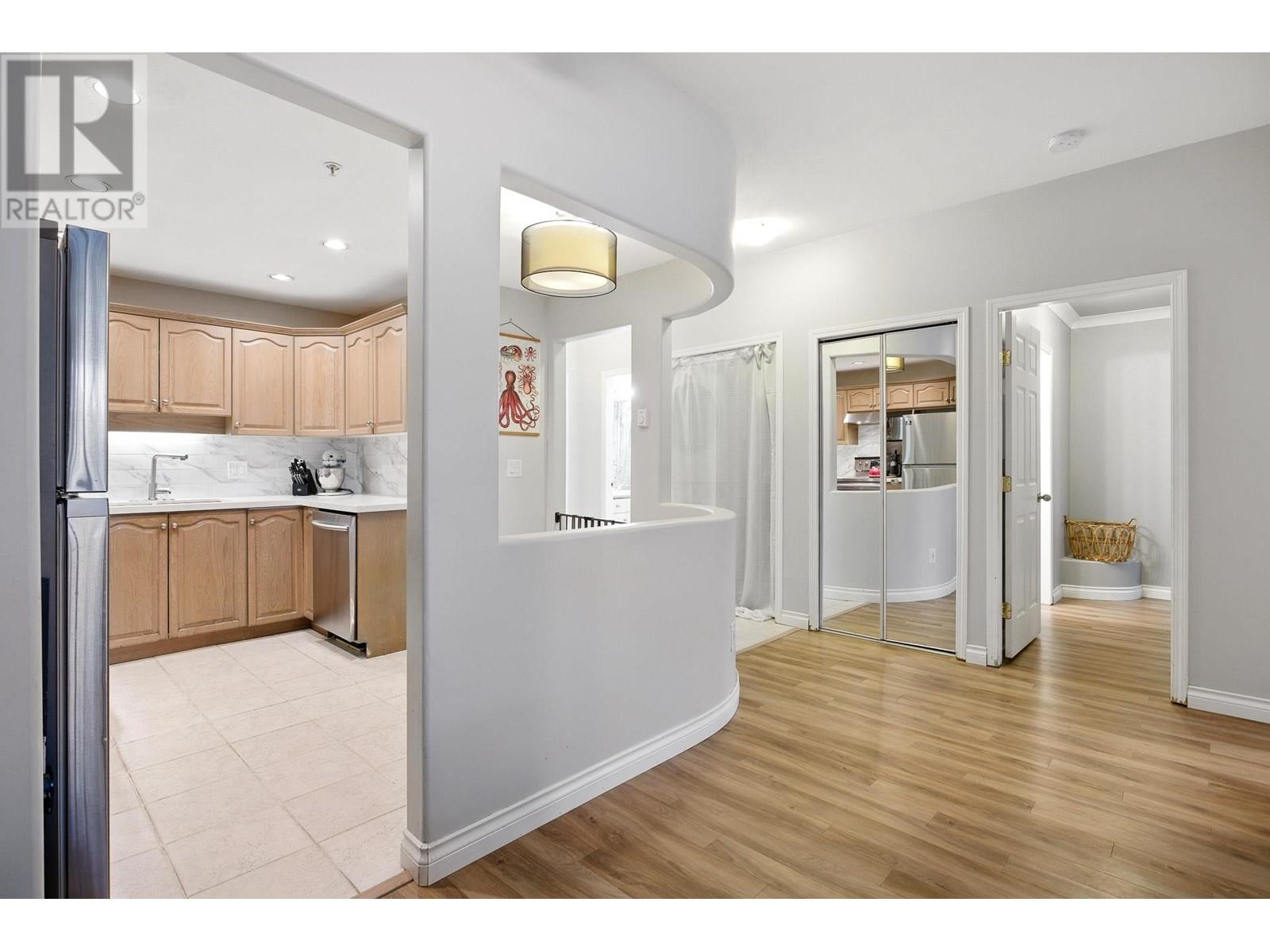 204 3176 Plateau Boulevard, Coquitlam, British Columbia  V3E 3J2 - Photo 18 - R2982103