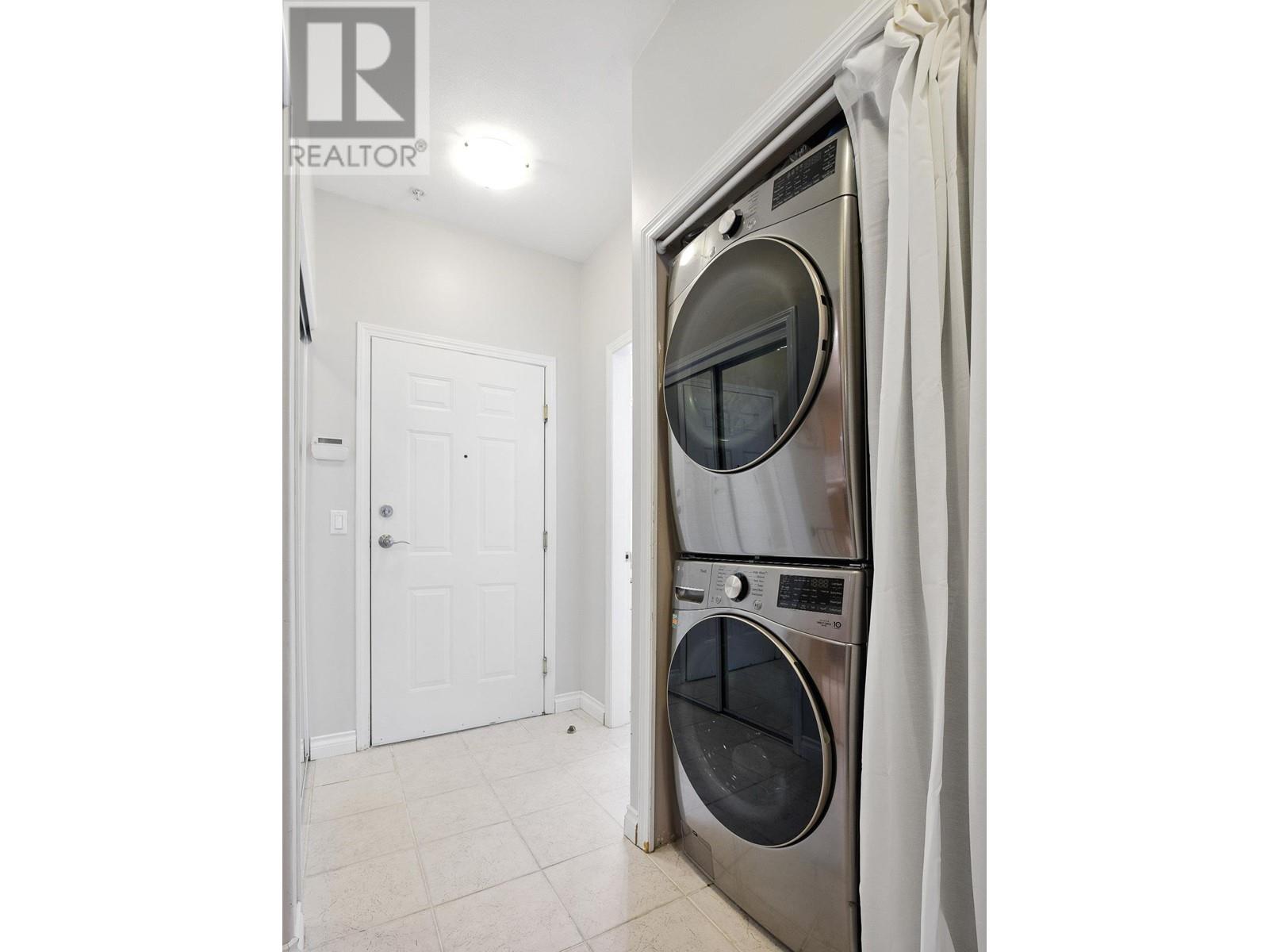 204 3176 Plateau Boulevard, Coquitlam, British Columbia  V3E 3J2 - Photo 19 - R2982103