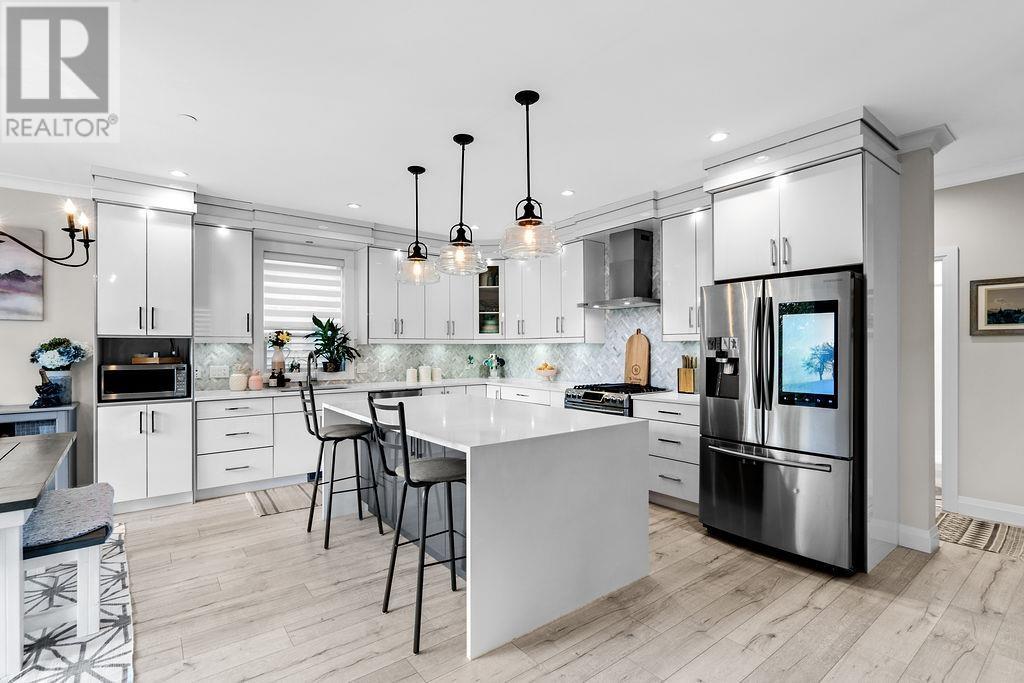 Property at 24963 109 AVENUE image 3