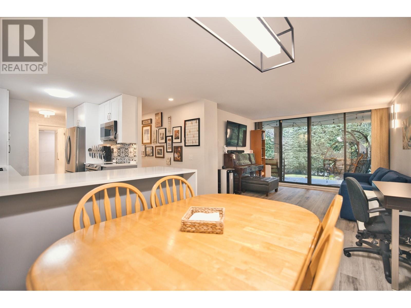 T1801 3970 Carrigan Court, Burnaby, British Columbia  V3N 4S5 - Photo 6 - R2981317