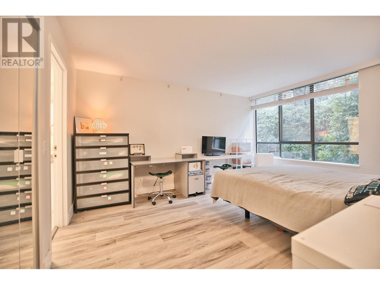 T1801 3970 Carrigan Court, Burnaby, British Columbia  V3N 4S5 - Photo 12 - R2981317