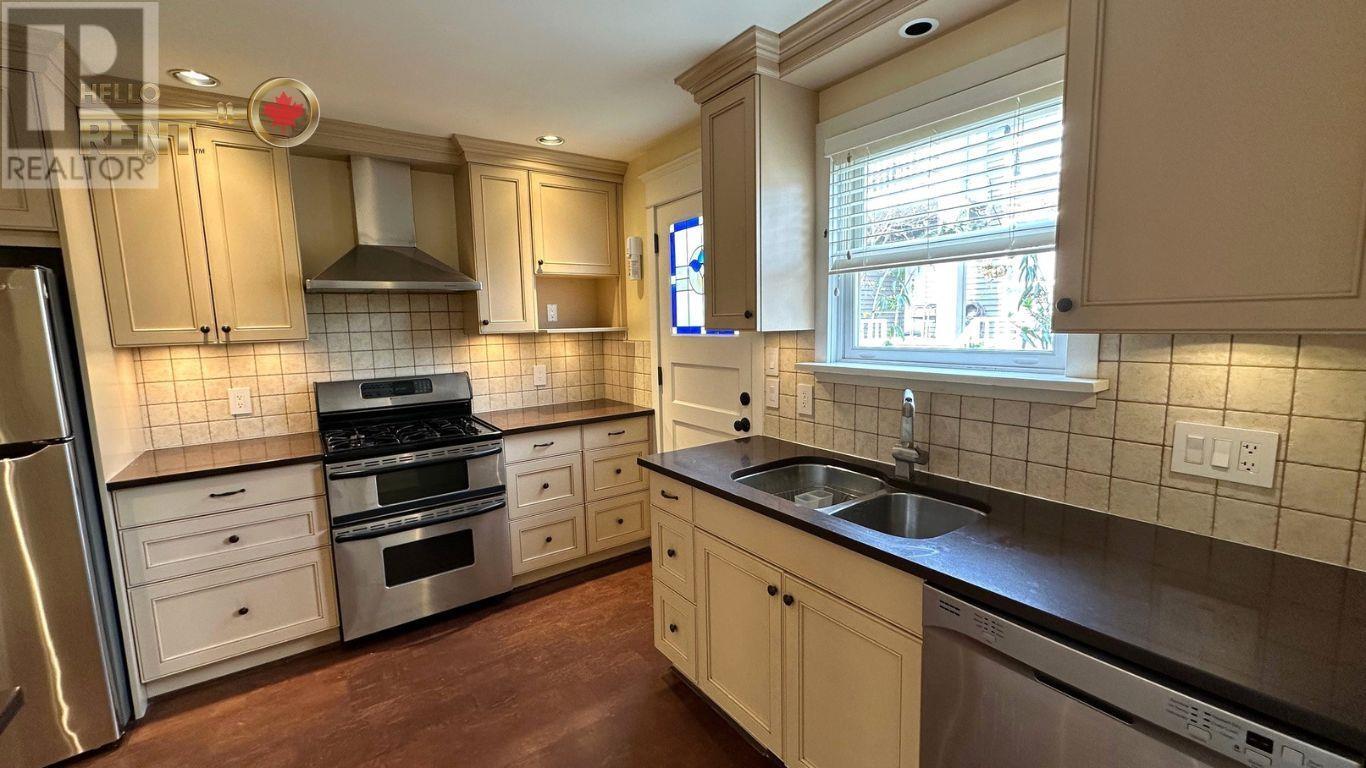 254 E Keith Road, North Vancouver, British Columbia  V7L 1V5 - Photo 12 - R2979667