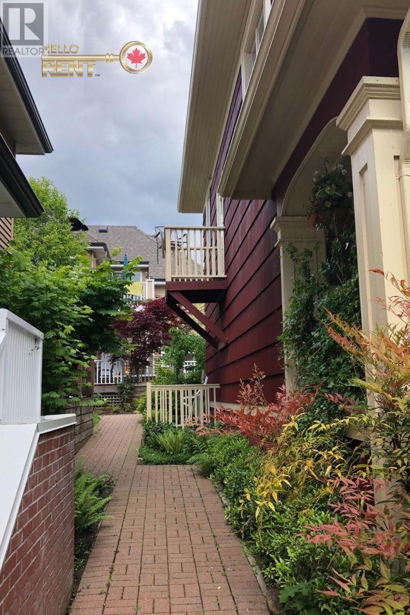 254 E Keith Road, North Vancouver, British Columbia  V7L 1V5 - Photo 5 - R2979667