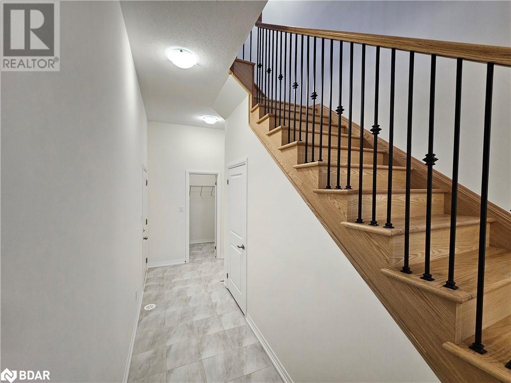 142 Turnberry Lane, Barrie, Ontario  L4N 6A3 - Photo 7 - 40710318
