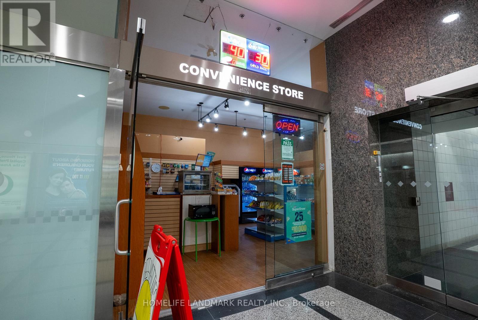 5775 YONGE STREET, Toronto, Ontario
